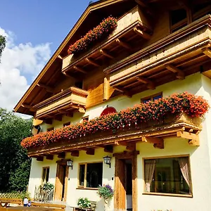 pension-enzian-saalbach-hinterglemm.saalbachhinterglemmhotels.com/