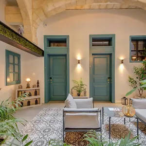23 Boutique Μάλτα